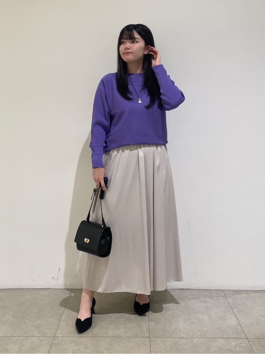 emikaさんの「INDIVI｜【洗える／体型カバー】美シルエットニット」を使ったコーディネート