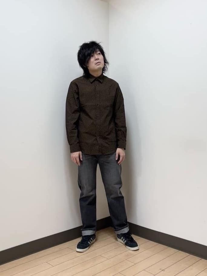 あきやまさんの「TAKEO KIKUCHI｜【3D ナイロン ストレッチ】ジップアップ フードブルゾン」を使ったコーディネート