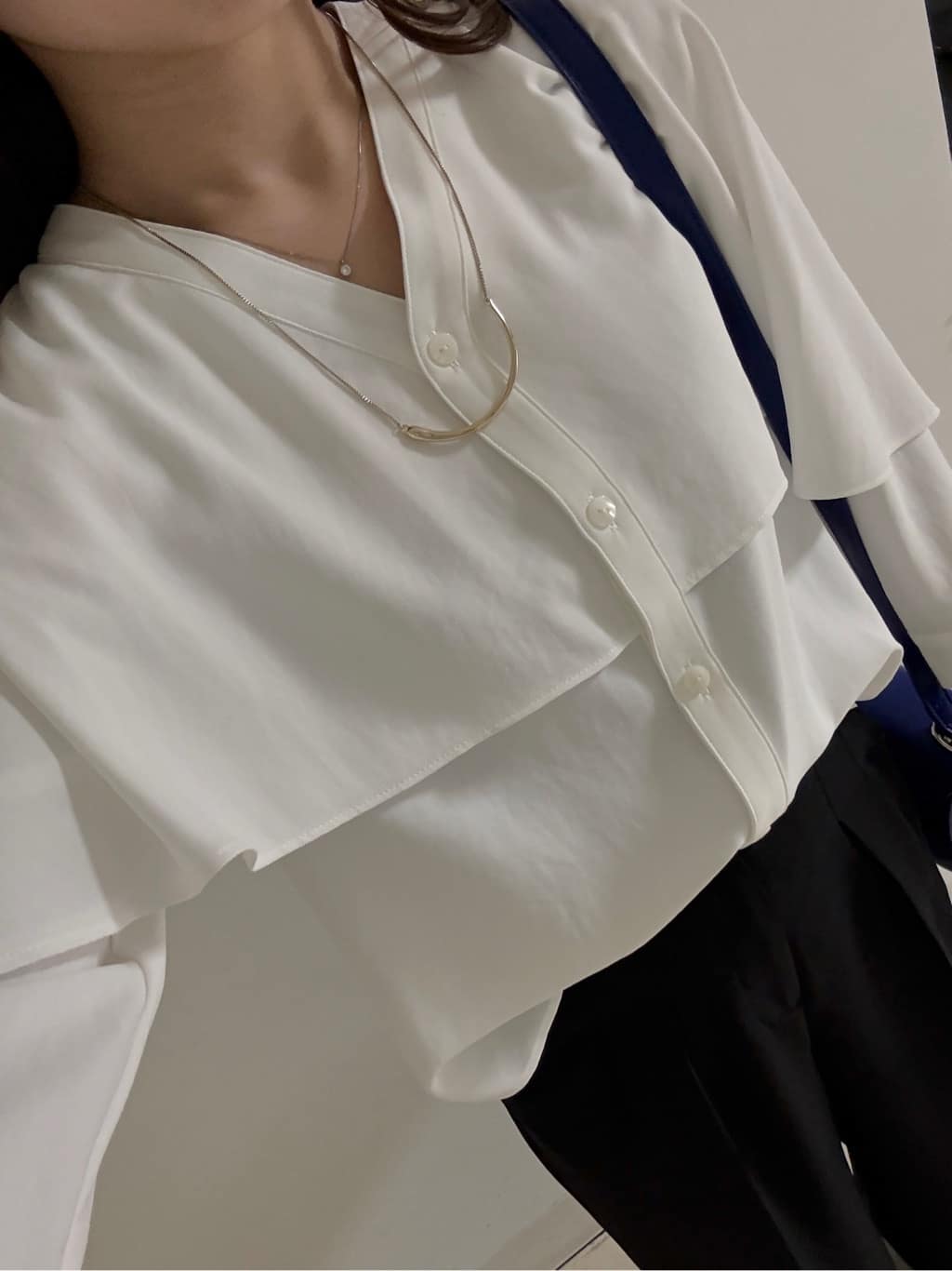 kahoさんの「INDIVI｜【羽織りとしても活躍！】ケープカラーブラウス」を使ったコーディネート