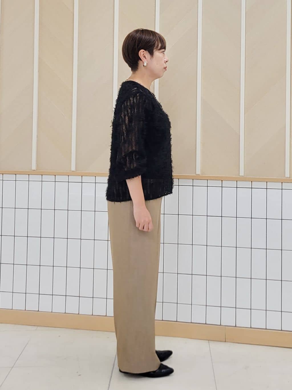 tomoさんの「COUP DE CHANCE｜【手洗い可／日本製】フェザーチュールのブラウス」を使ったコーディネート