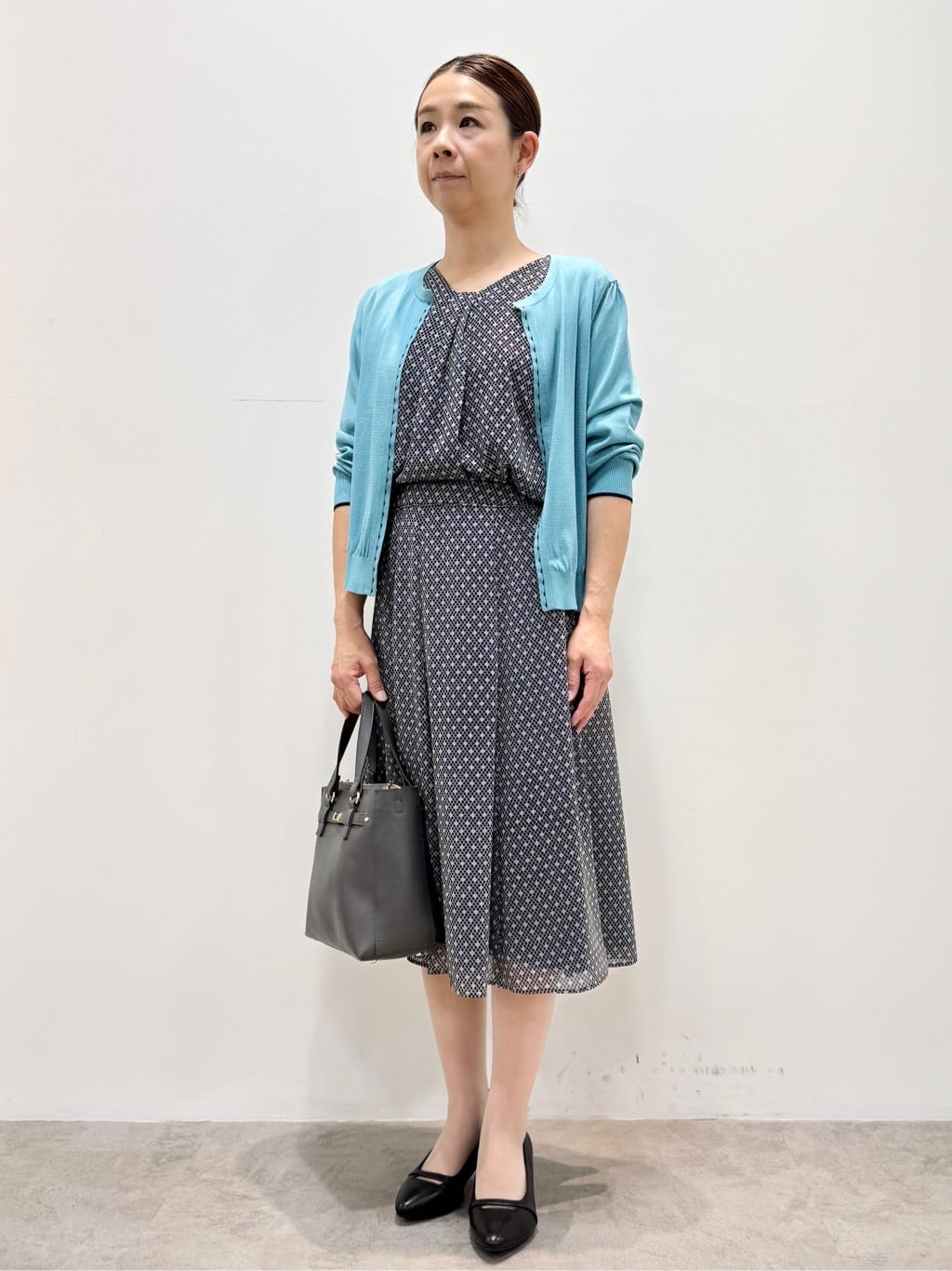koyaさんの「Reflect｜【マシンウォッシュ可／セットアップ可】コツキ柄プリントブラウス」を使ったコーディネート