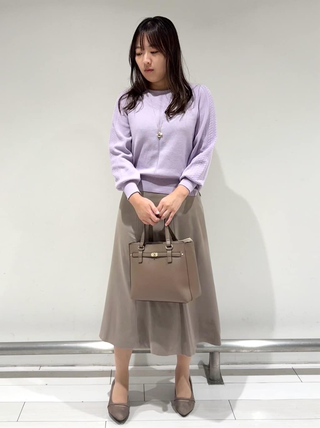 Azusaさんの「Reflect｜【通勤】スエードライクフレアスカート」を使ったコーディネート