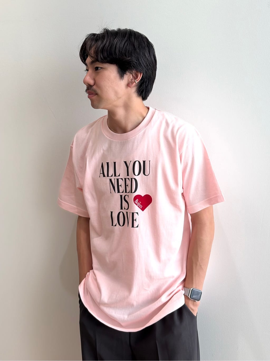 舘さんの「OPAQUE.CLIP｜ロックTシャツ別注アソート【GREEN DAY／METALLICA／THE BEATLES】」を使ったコーディネート