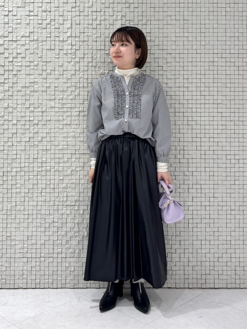 sakuさんの「INDIVI｜【洗える】胸元タックフリル長袖ブラウス」を使ったコーディネート