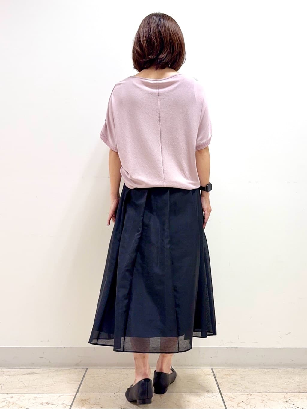 kaeさんの「Reflect｜【マシンウォッシュ可／セットアップ可】シアーボックスタックプリーツスカート」を使ったコーディネート