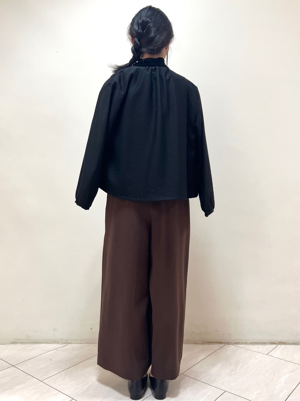 yanaさんの「Reflect｜【チェーン長さ調節可】コインパーツ&times;淡水パールネックレス」を使ったコーディネート