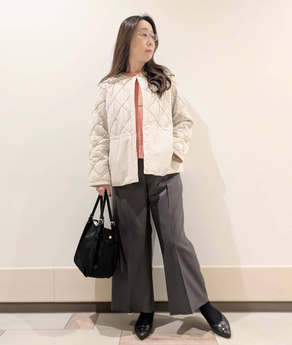 imamiさんの「Reflect｜【気軽な羽織に◎】中綿キルティングショートコート」を使ったコーディネート