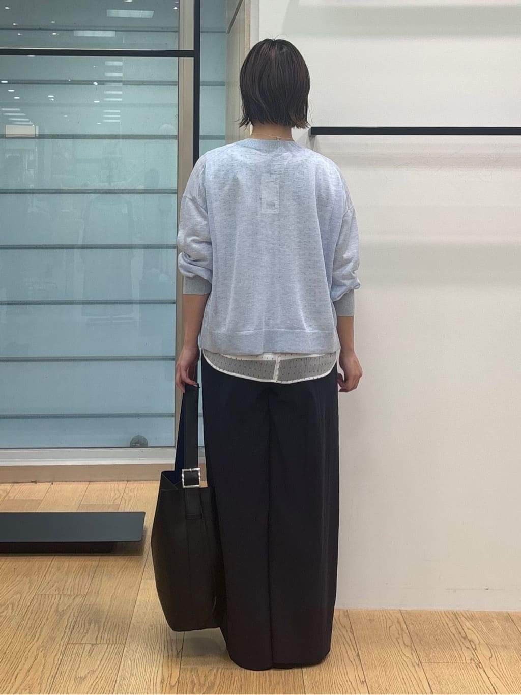 asamiさんの「INDIVI｜【褒められパンツ／洗える／ウエストゴム】ワイドタックパンツ」を使ったコーディネート