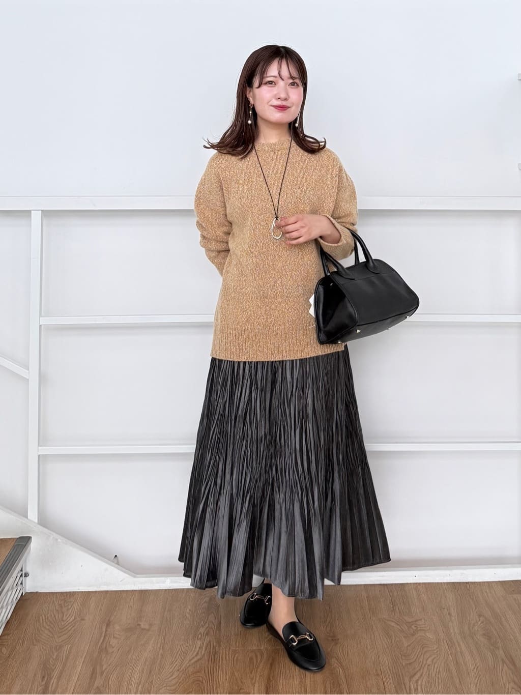 いくみさんの「UNTITLED｜【ゆったり】三つ杢カラーニット」を使ったコーディネート