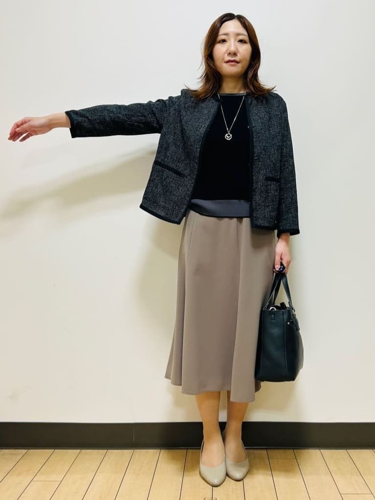 miiiさんの「Reflect｜【WEB先行カラーあり／手洗い可／アンサンブル可】バイカラー五分袖ニット」を使ったコーディネート