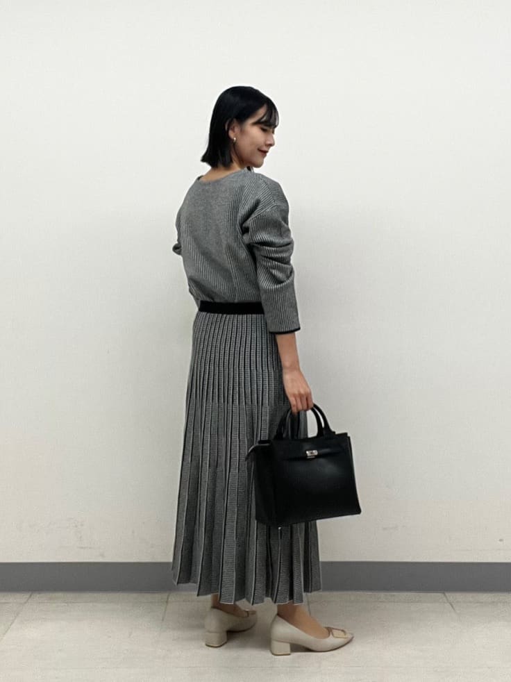 hinanoさんの「INDIVI｜【洗える／SETUP可能】ジャカードボートネックニット」を使ったコーディネート