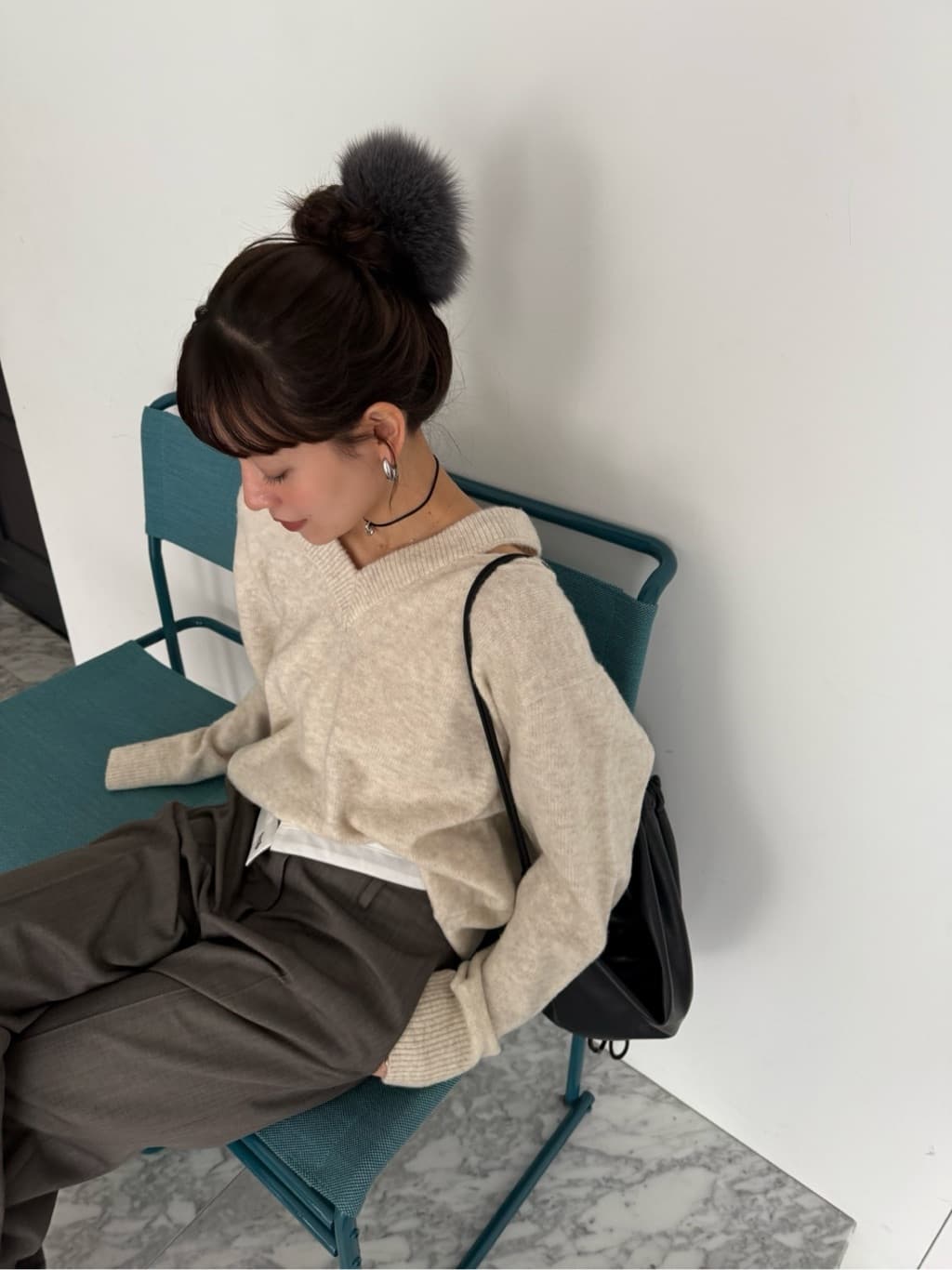 miyu maesakaさんの「CODE A｜M cloudy over V pullover」を使ったコーディネート