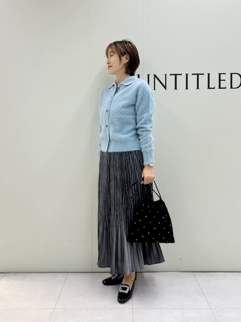 Mikiさんの「UNTITLED｜【ふわふわニット/オンオフ使える】フォックスカシミヤ衿付きカーディガン」を使ったコーディネート