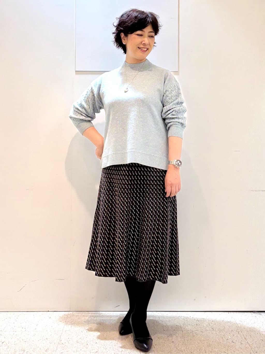 ヤスコさんの「Reflect｜【一枚で着映え◎／ゆったりシルエット】ラメ&times;スパンコールウール混ニット」を使ったコーディネート