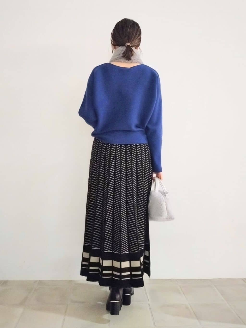 miomioさんの「SHOO･LA･RUE｜ストレッチブーツ」を使ったコーディネート