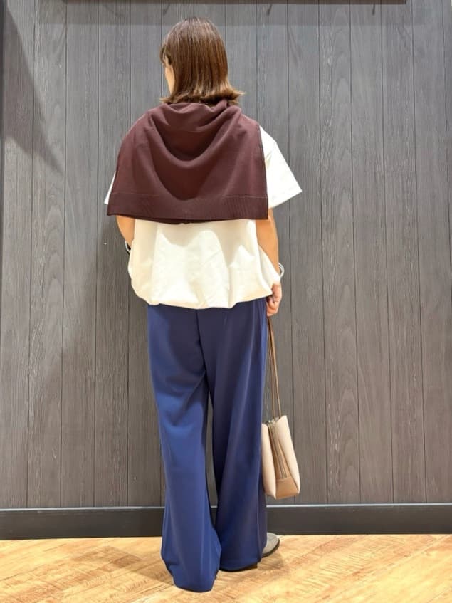 meiさんの「SHOO･LA･RUE｜【洗える/S-LL】上品なラメ使い クルーネック ニットカーディガン」を使ったコーディネート