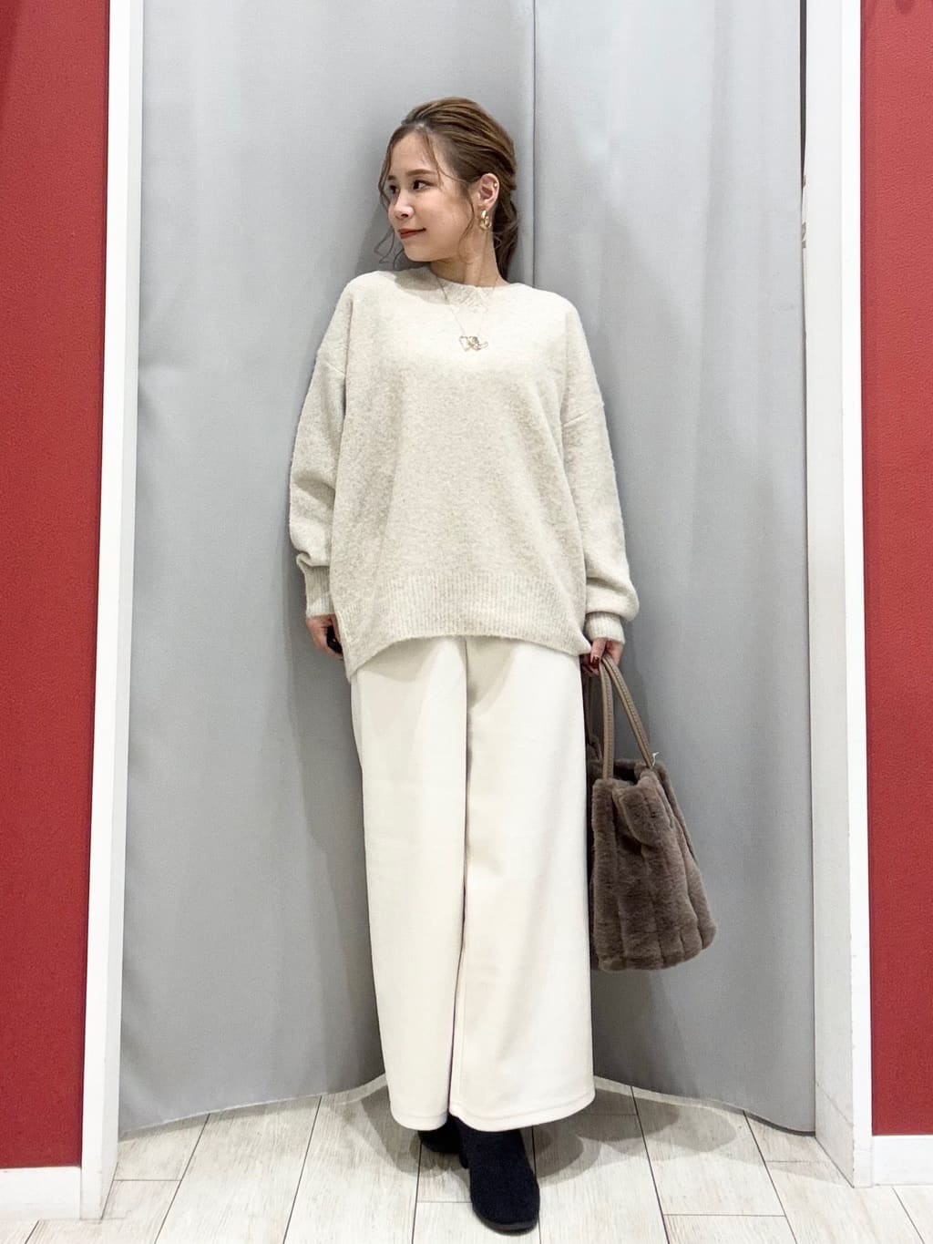 shioさんの「SHOO･LA･RUE｜【洗濯機可】美脚見え あったか圧縮ニット ガウチョパンツ」を使ったコーディネート
