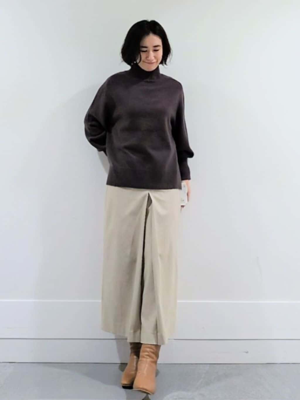 ミズタさんの「UNTITLED｜【はっ水機能/フード取り外し可/防寒】ロングダウンコート」を使ったコーディネート