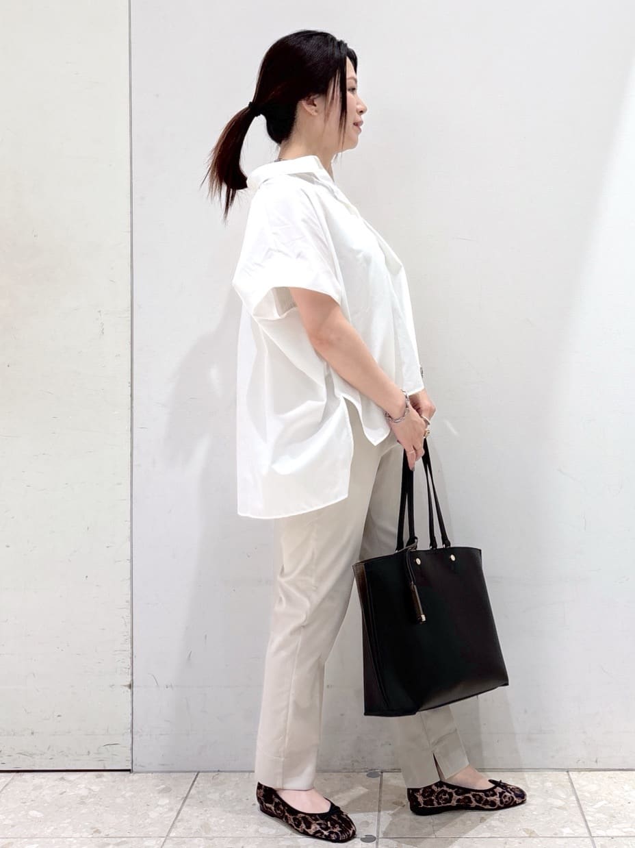 mameさんの「OPAQUE.CLIP｜《andGIRL掲載》リラクシーシャツ【洗濯機洗い可】」を使ったコーディネート