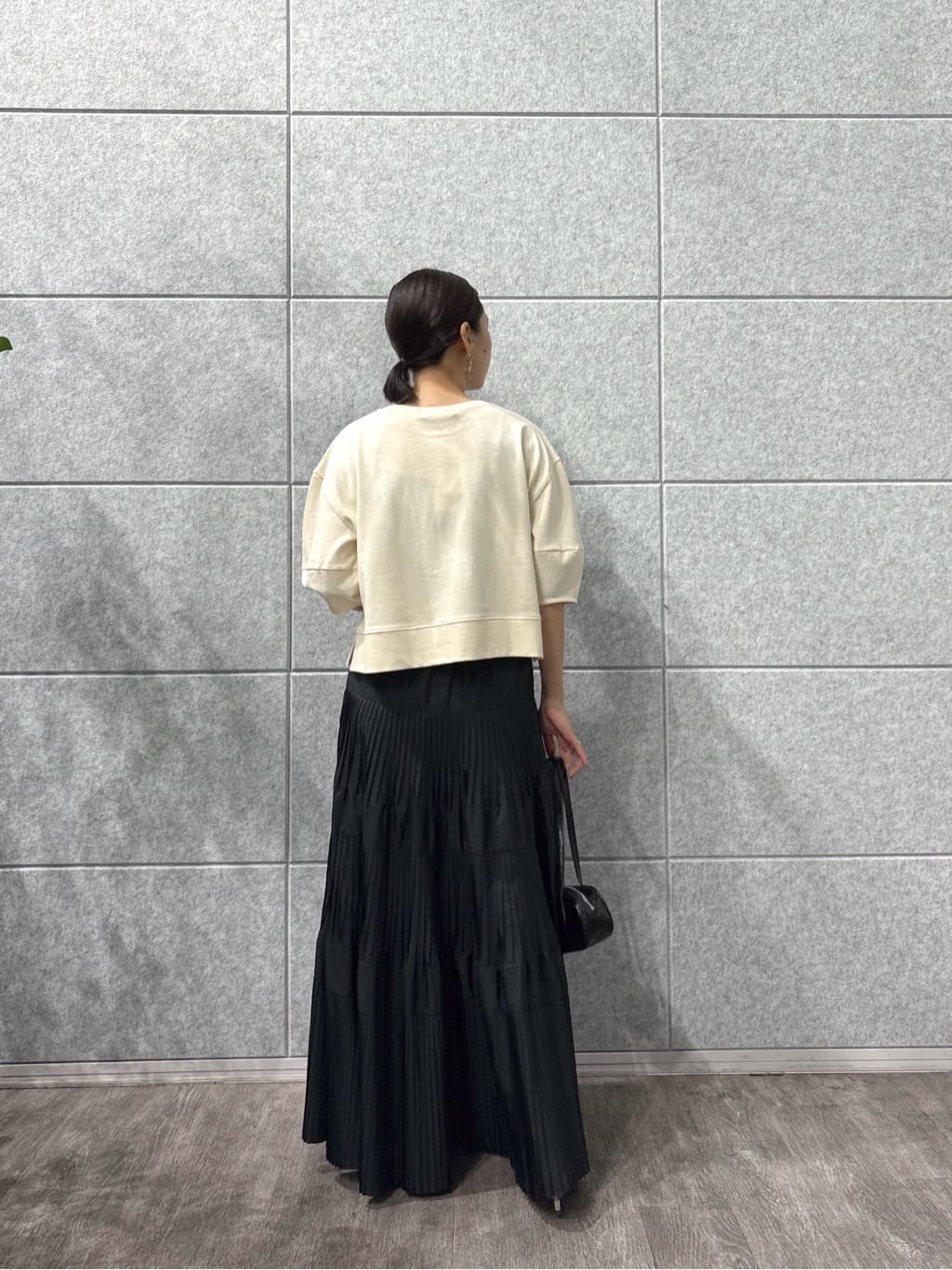 ayanoさんの「INDIVI｜フォルムスリーブカットソー」を使ったコーディネート