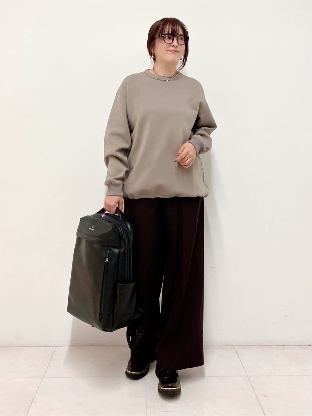 Sawaguchiさんの「DRESSTERIOR｜【撥水加工/荷重軽減】サスペンション リサイクルレザーバックパック」を使ったコーディネート