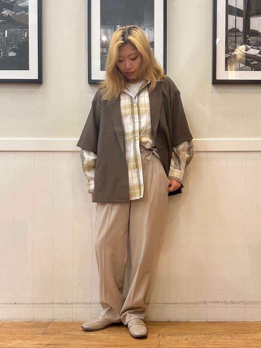 あんこさんの「SHOO･LA･RUE｜【洗濯機可/S-LL】程よい抜け感 大人のチェックシャツ」を使ったコーディネート