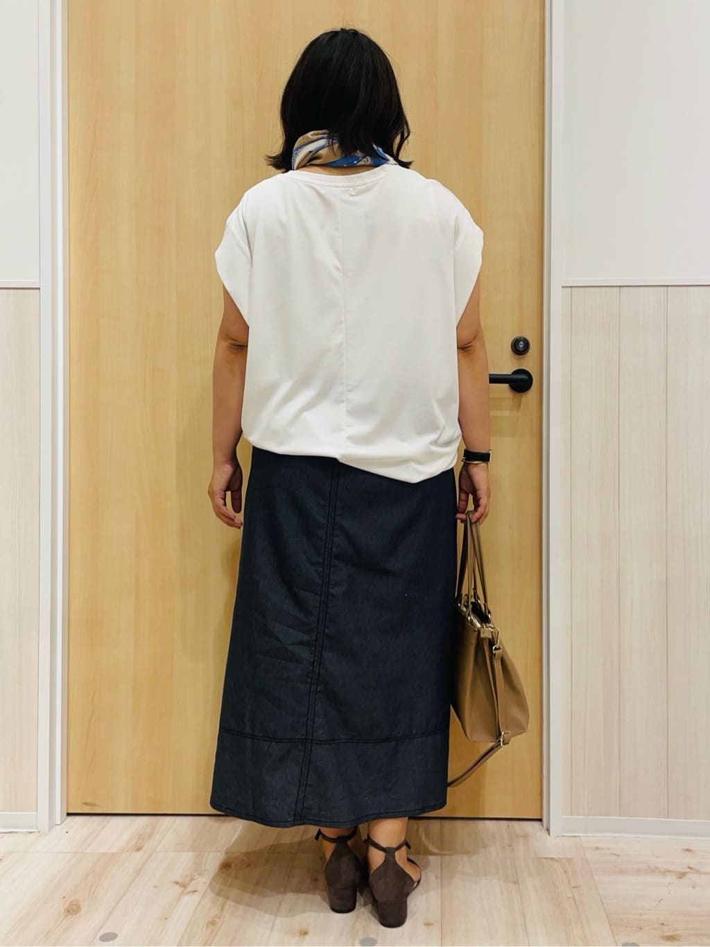 すーさんの「SHOO･LA･RUE｜【S-LL/ひんやり/UV】二の腕をきれいにカバー ショルダータックトップス」を使ったコーディネート