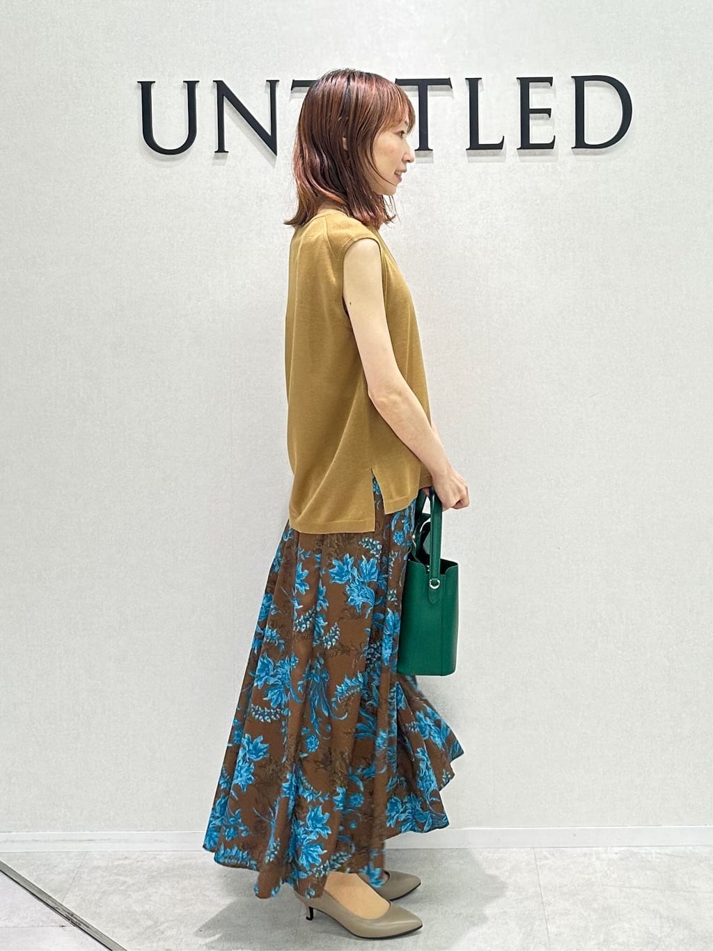 Miwaさんの「UNTITLED｜【前後2WAY/アンサンブル可/ゆったり】シアーカーディガン」を使ったコーディネート