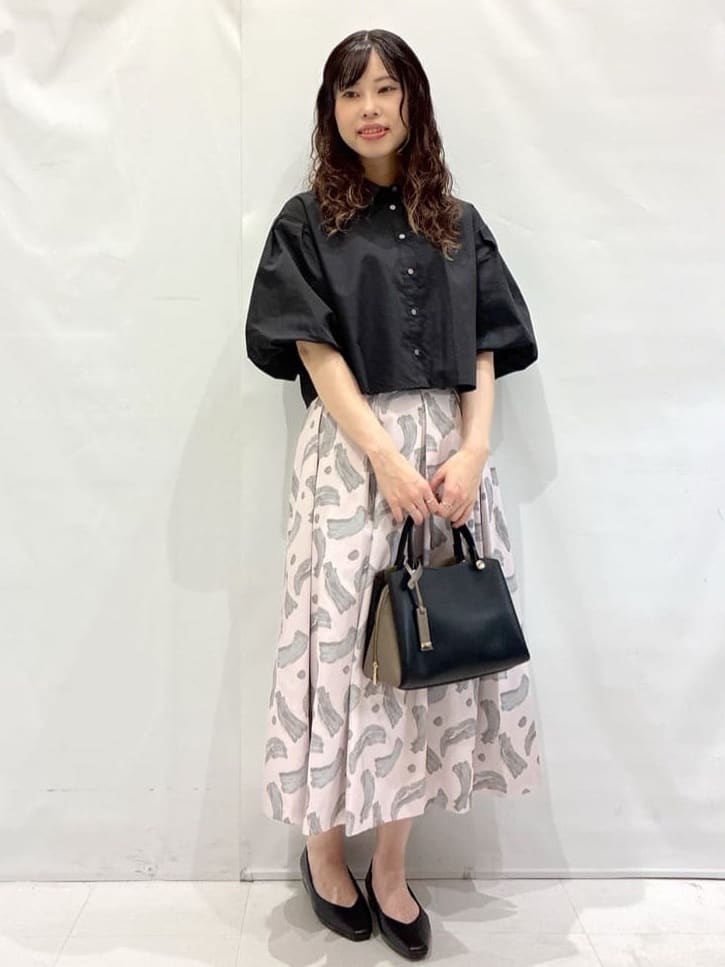 komaさんの「OPAQUE.CLIP｜バルーンスリーブシャツ【洗濯機洗い可】」を使ったコーディネート