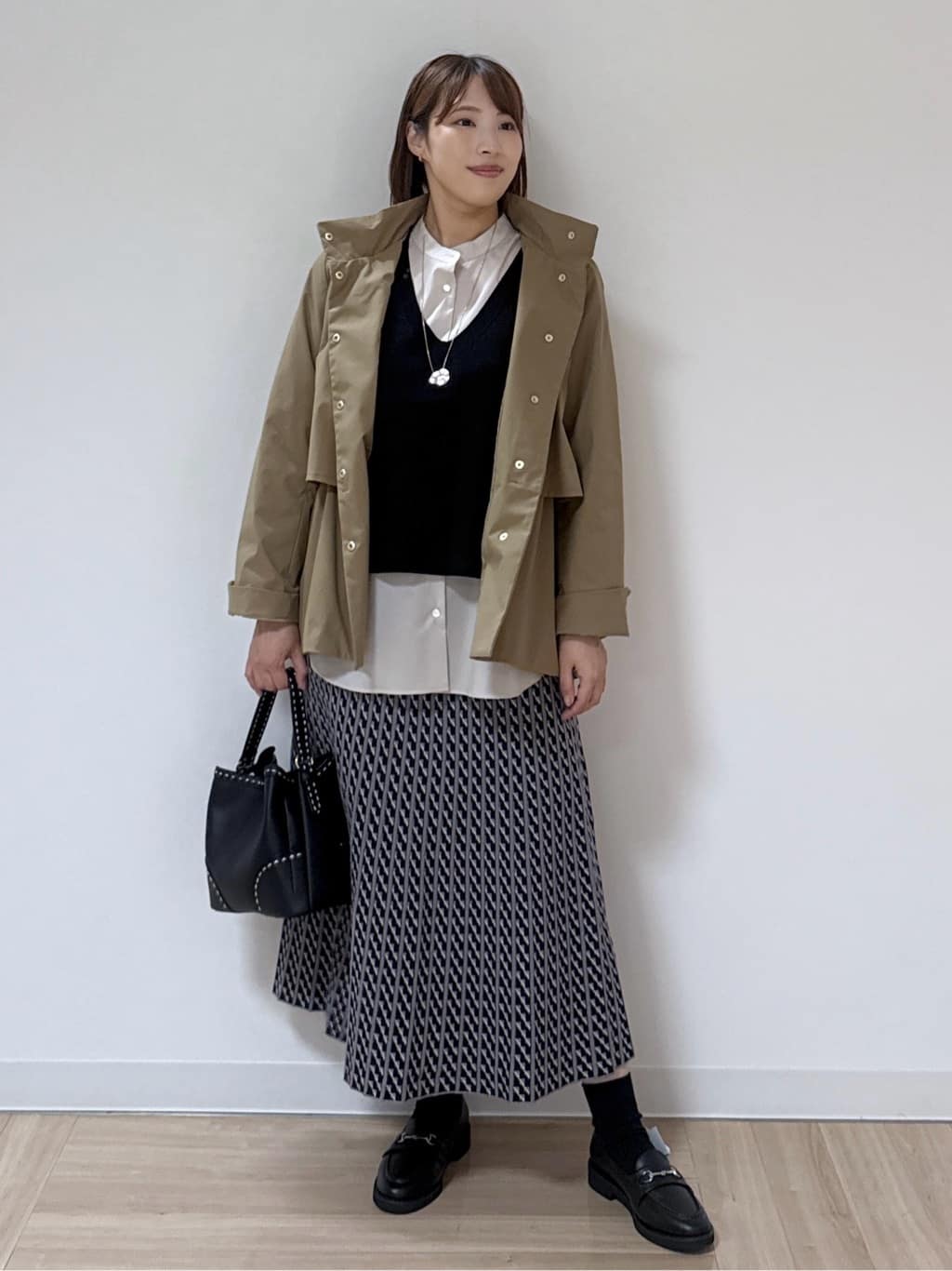 amiさんの「Reflect｜【すっきり見え／フード取り外し可／通勤におすすめ◎】ライティアウター」を使ったコーディネート