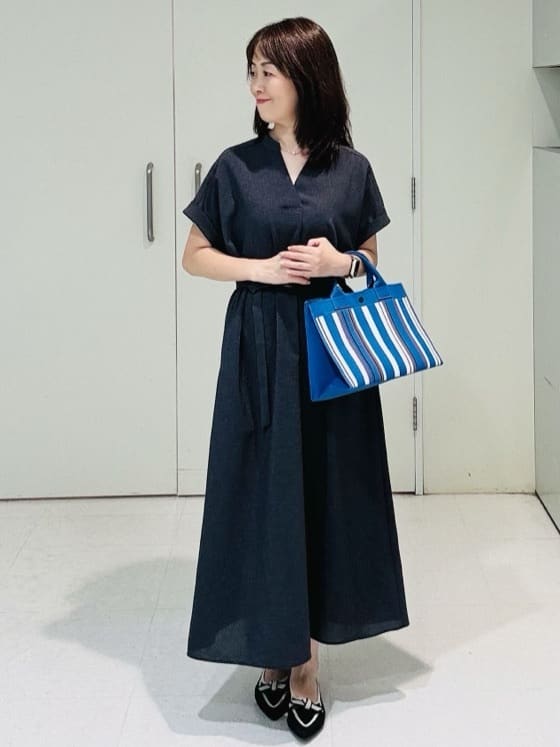 makiさんの「UNTITLED｜【UV/はっ水】リラククールワンピース」を使ったコーディネート
