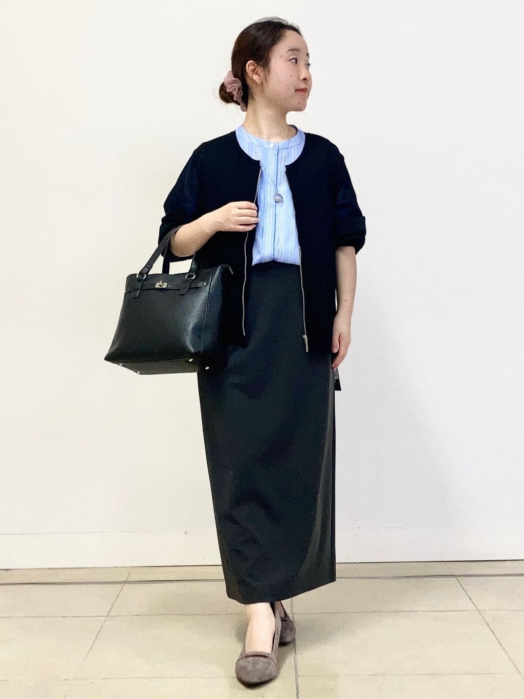 tomominさんの「Reflect｜【洗える】ドビーストライプブラウス」を使ったコーディネート