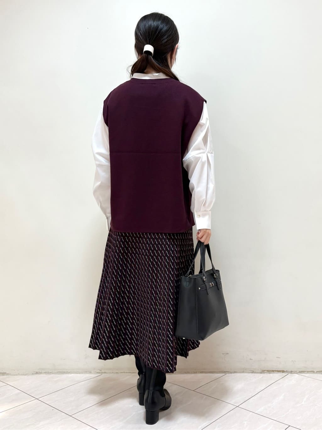 mikiさんの「Reflect｜【さらっと一枚で決まる／重ね着にもおすすめ◎】タックスリーブシャツブラウス」を使ったコーディネート