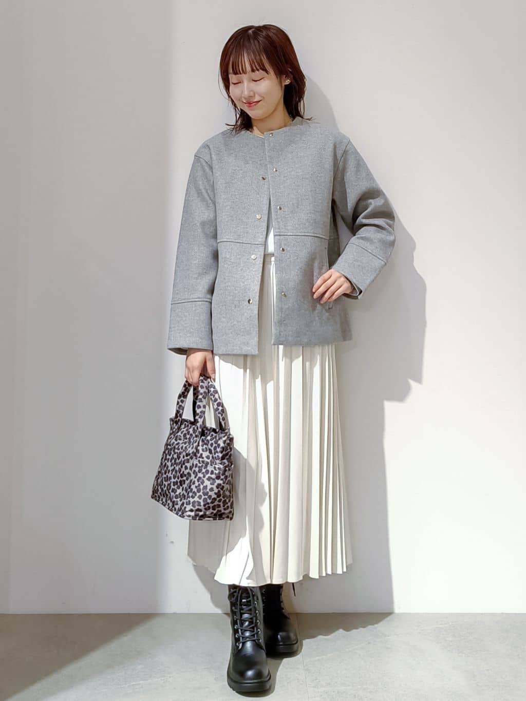 のんさんの「OPAQUE.CLIP｜ロングロゴTシャツ【洗濯機OK】」を使ったコーディネート