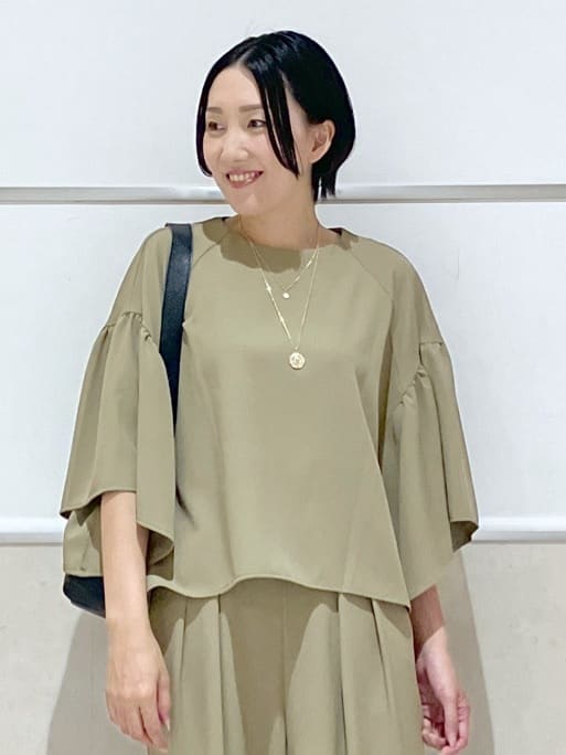 eriko さんの「Dessin｜【セットアップ可・洗える】ダブルタックワイドパンツ」を使ったコーディネート