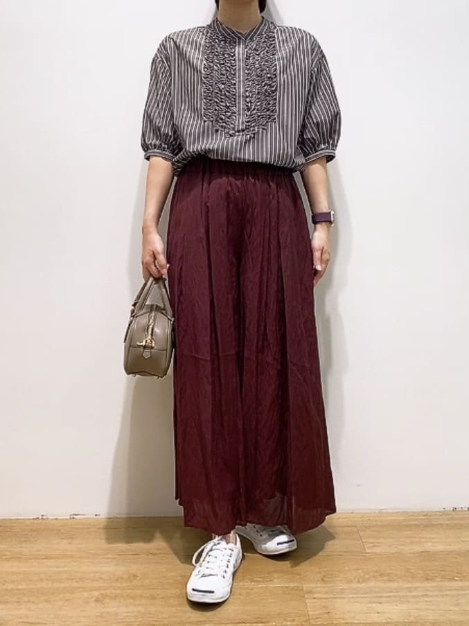 Hamaさんの「Dessin｜【洗える】フリルバンドカラー五分袖ブラウス」を使ったコーディネート