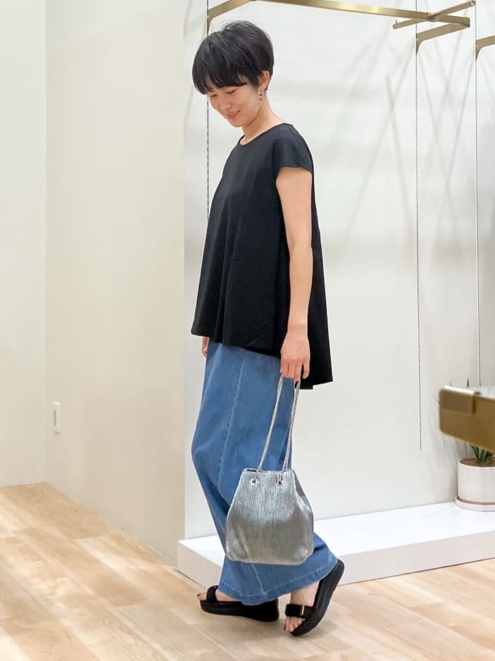 Keiさんの「grove｜すっきり見え　ペプラムフレンチスリーブカットソー」を使ったコーディネート