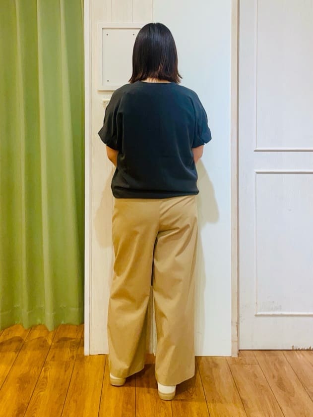 kumaさんの「SHOO･LA･RUE｜【S-LL/セットアップ可/ひんやり】きちんと見えで上品 お袖タック スキッパーブラウス」を使ったコーディネート