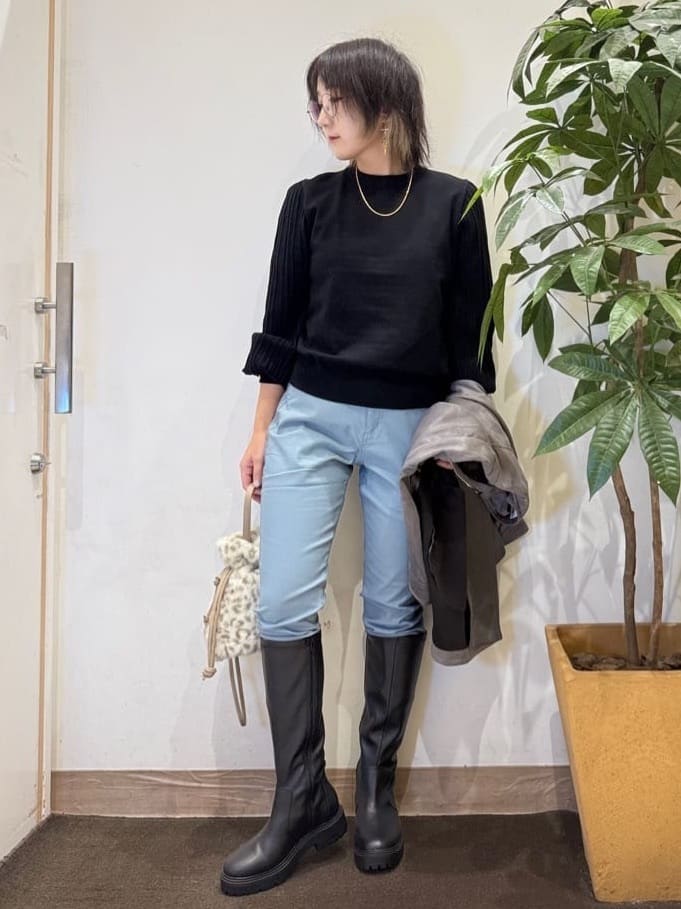 misakiさんの「SHOO･LA･RUE｜【S-LL】上品さを纏う やわらかフェイクスエード ミドル丈ブルゾン」を使ったコーディネート