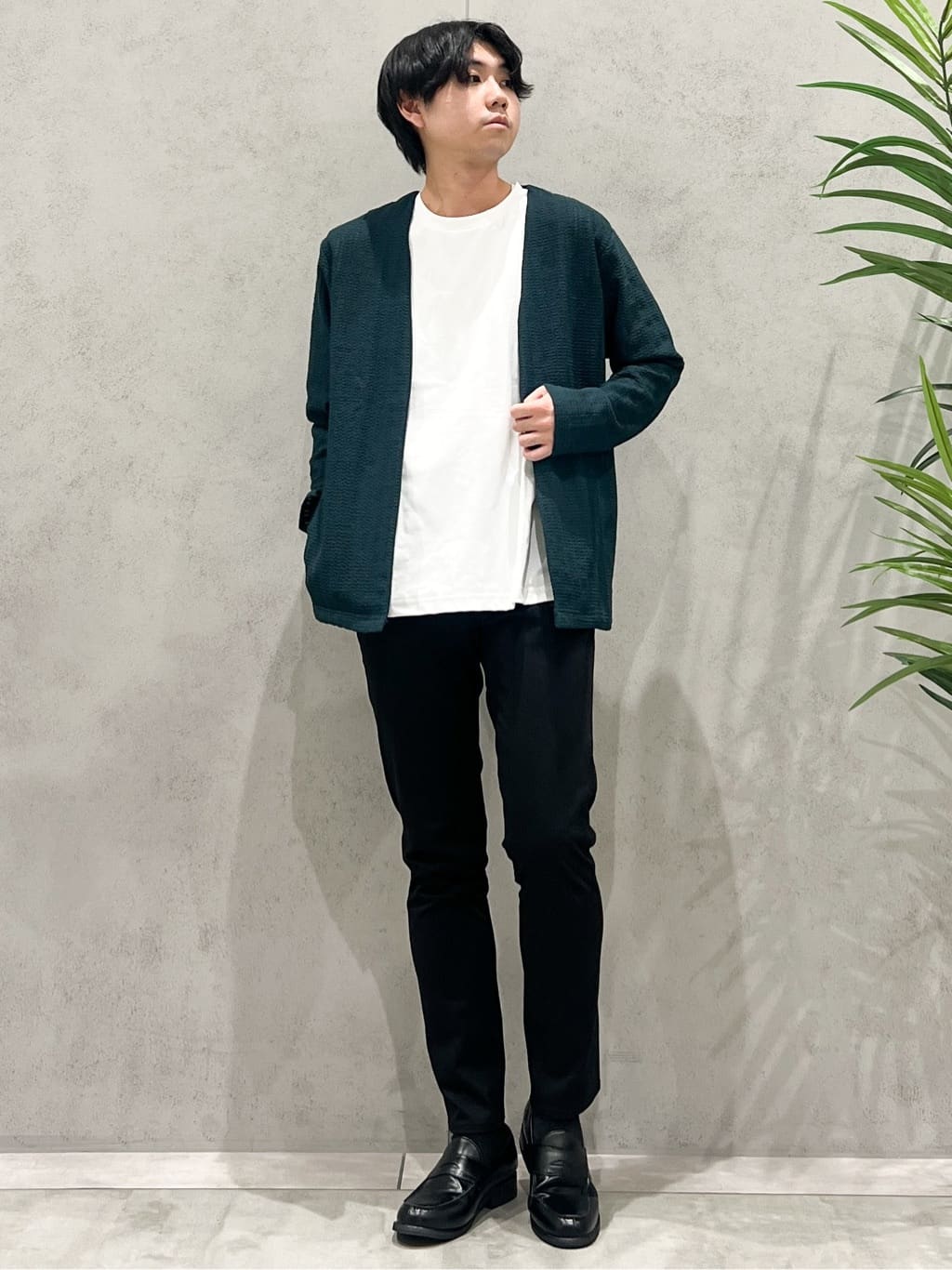 SHI-MAさんの「THE SHOP TK｜【セットでお買い得！！】長袖カーディガン＋半袖Tシャツ　洗濯機OK/吸水速乾(Tシャツのみ)」を使ったコーディネート