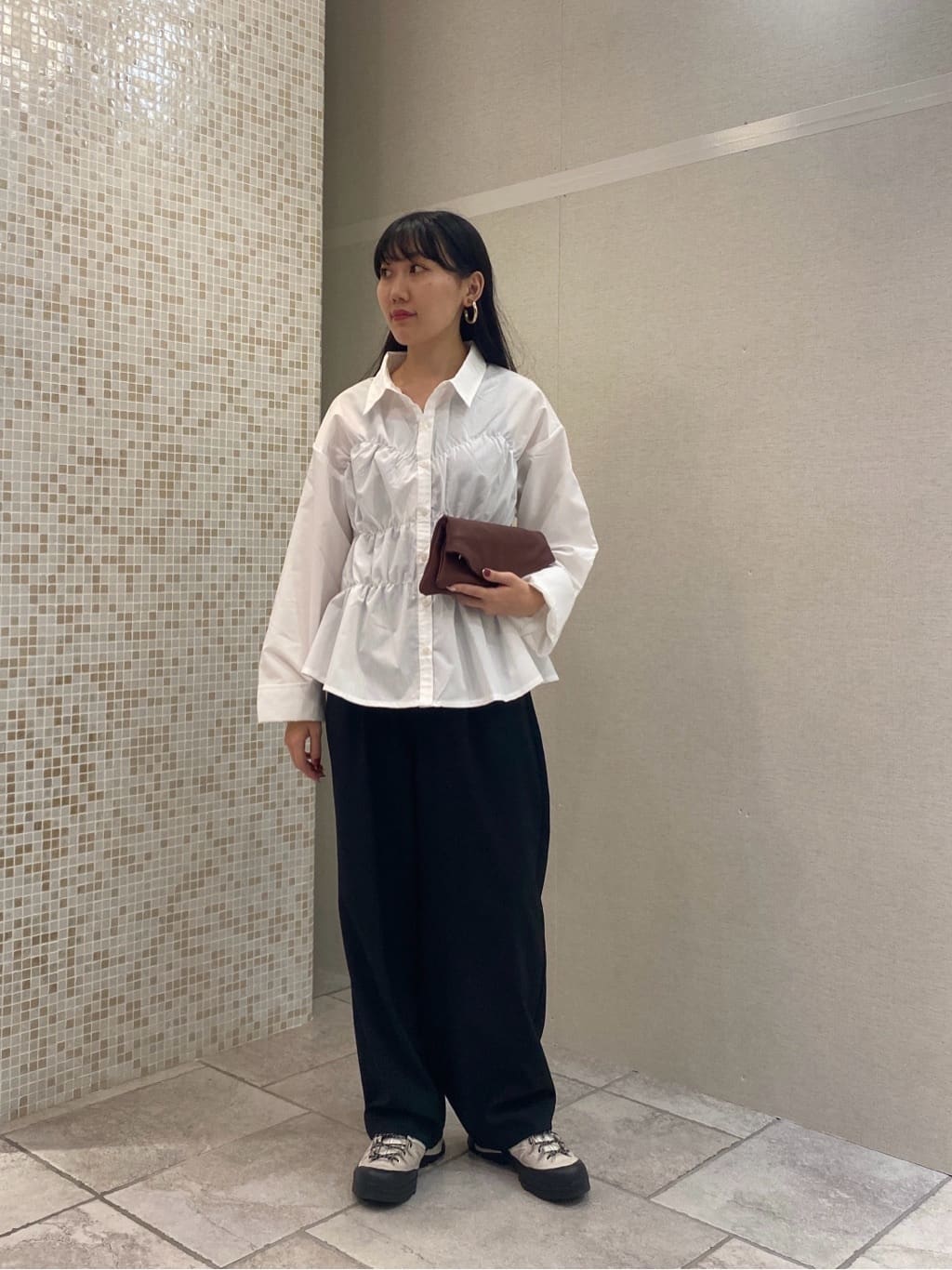 rinaさんの「INDIVI｜【MILLELA FIRENZE】ソフトレザーショルダーバッグ」を使ったコーディネート
