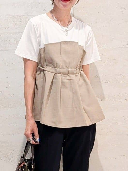 kemyさんの「OPAQUE.CLIP｜タックビスチェドッキングカットソー【洗濯機洗い可】」を使ったコーディネート