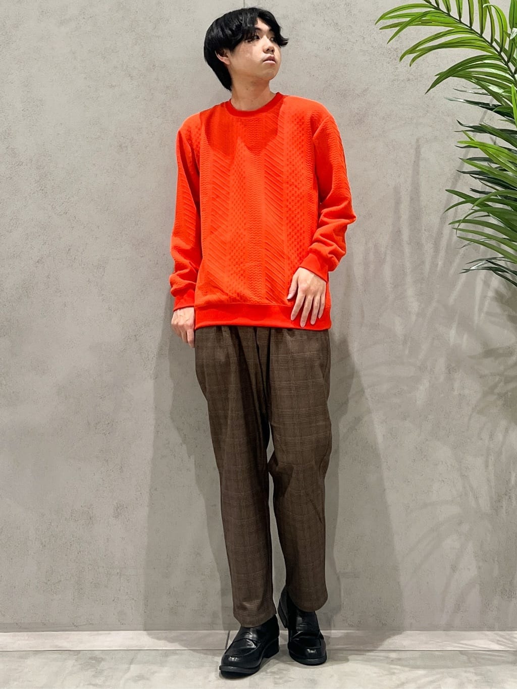 SHI-MAさんの「THE SHOP TK｜【無地に飽きた方へ】ふくれジャカードスウェット　洗濯機OK/6色展開/ユニセックスでおすすめ！」を使ったコーディネート