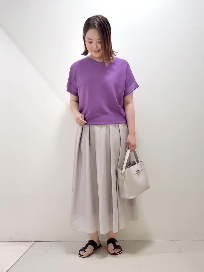 YUIさんの「UNTITLED｜【後ろウエストゴム/洗える】シアーフレアースカート」を使ったコーディネート