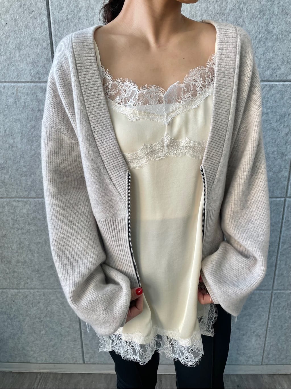 kanakoさんの「CODE A｜zip form cardigan」を使ったコーディネート
