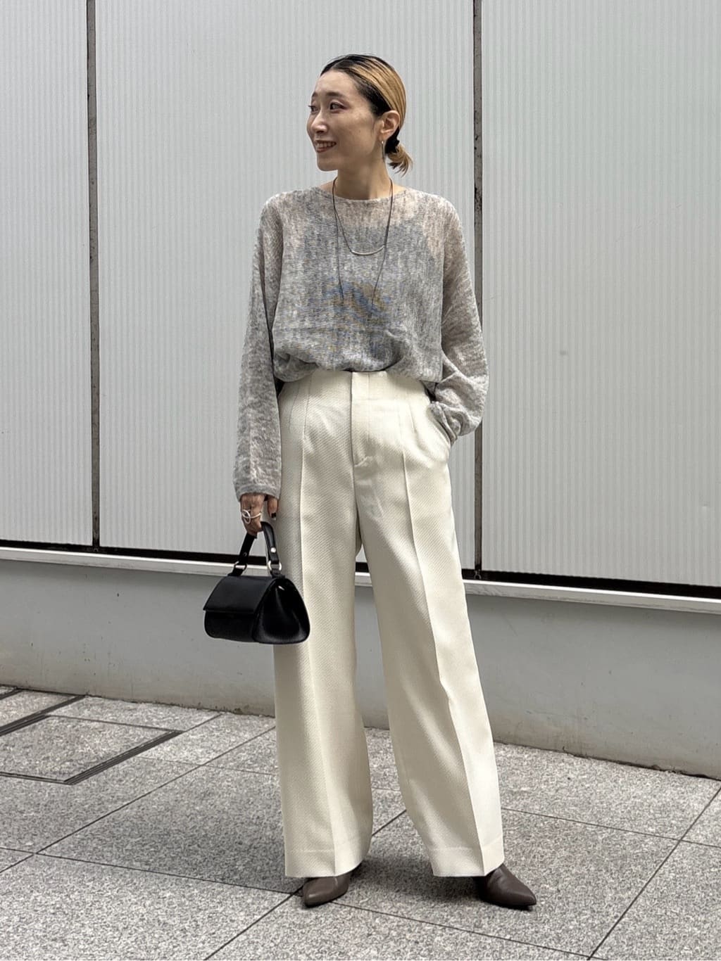 kotakiさんの「INDIVI｜【キッドモヘヤ素材】ラウンドヘムニット」を使ったコーディネート
