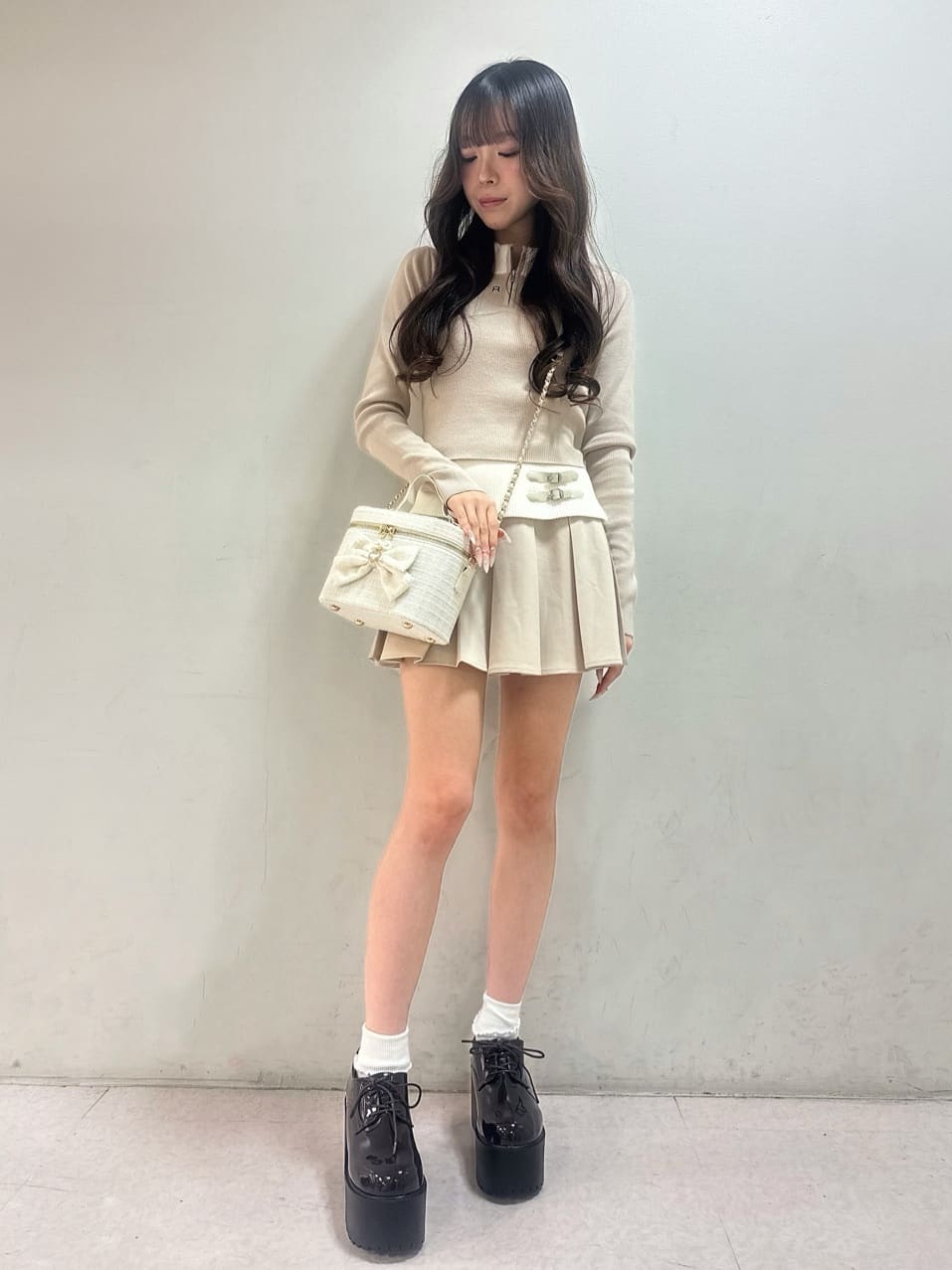 ayakaさんの「ESPERANZA｜リボン付きバニティショルダーバッグ」を使ったコーディネート