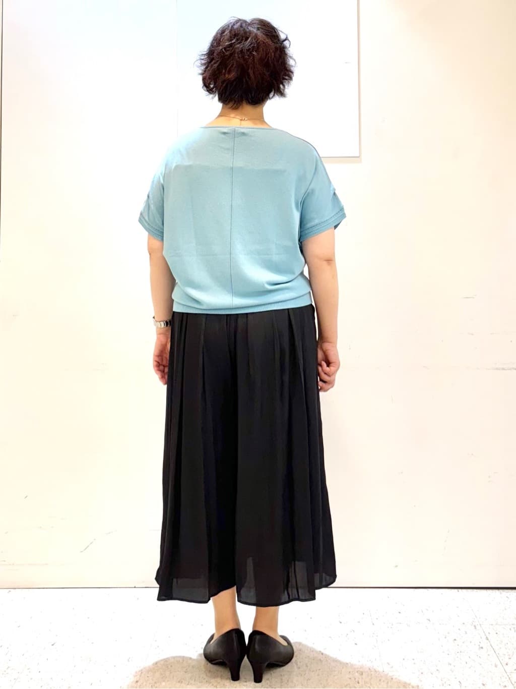 ヤスコさんの「Reflect｜【選べる7色◎／手洗い可／二の腕カバー】半袖ニット」を使ったコーディネート