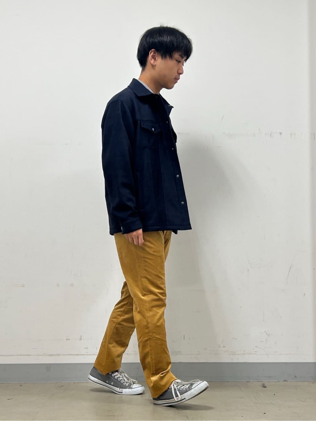 Hiroさんの「TAKEO KIKUCHI｜【Sサイズ～】アンチピリング テーラードネック ニット」を使ったコーディネート