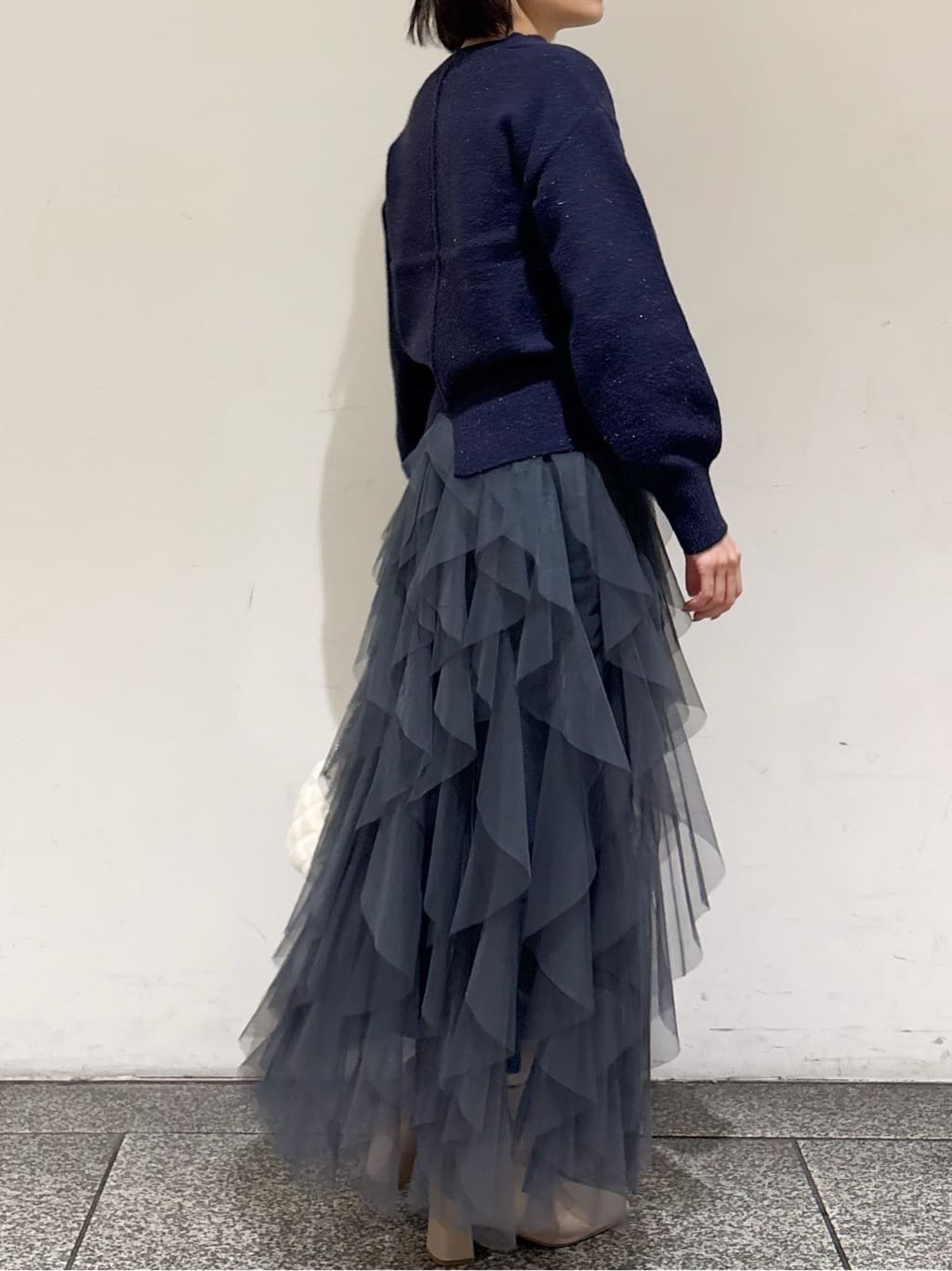 riさんの「OPAQUE.CLIP｜Vネックラメニット【洗濯機OK】」を使ったコーディネート